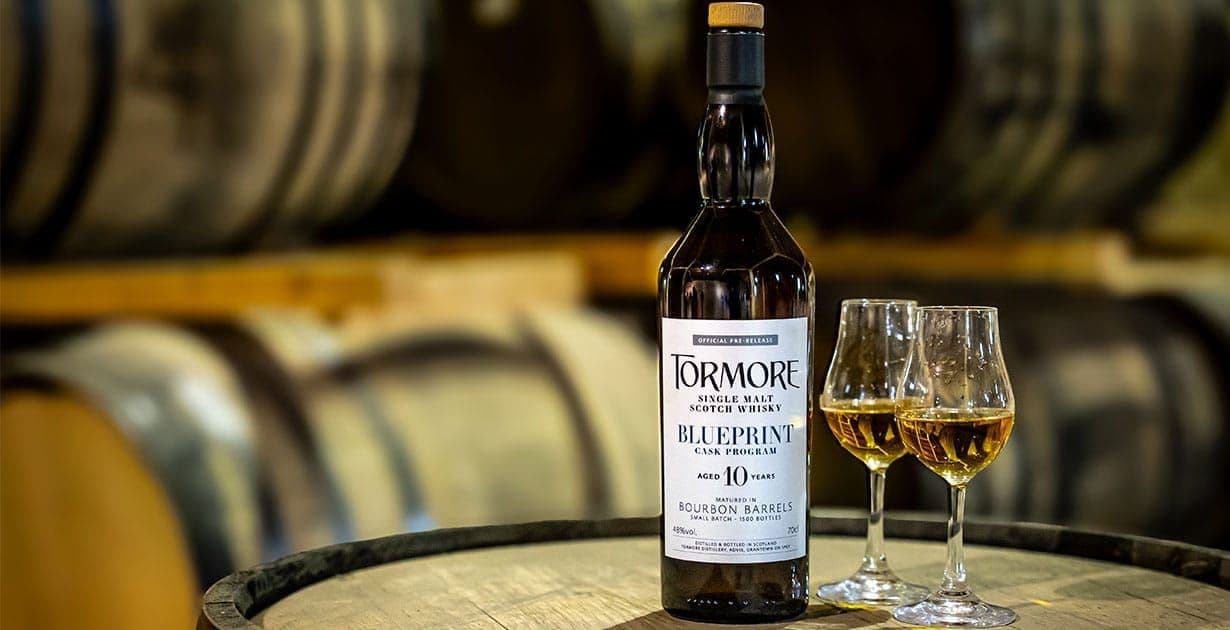 El Regreso de Tormore: Elixir Distillers Presenta la Serie Blueprint con Tres Whiskies de 10 Años